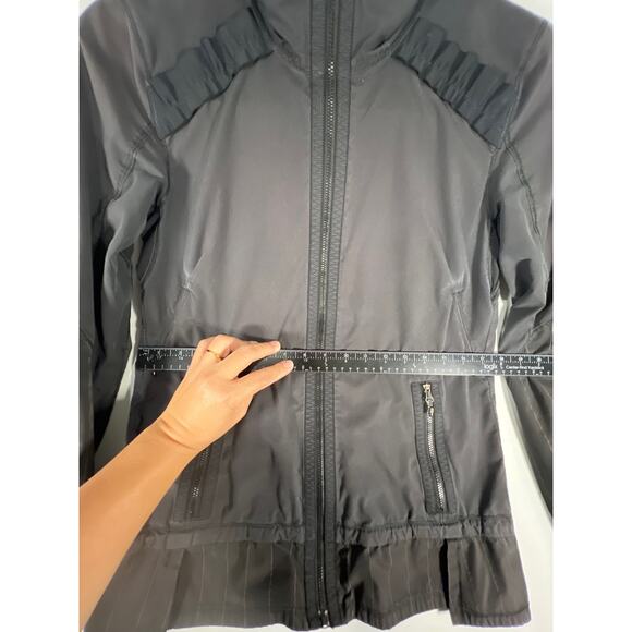 Lululemon Women's Black Run Bandit Windbreaker Faded Outerwear Jacket Size 4 - Picture 5 of 8